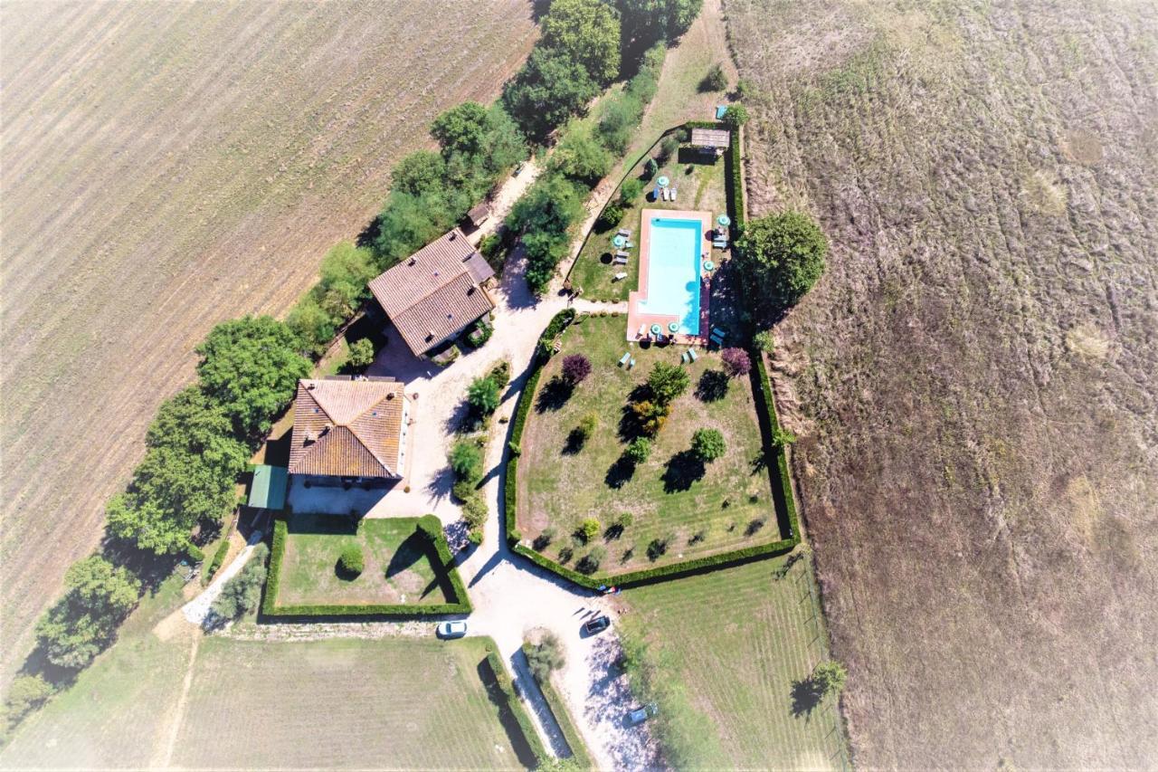 Gasthaus Borgo Il Villino Casole dʼElsa Exterior foto
